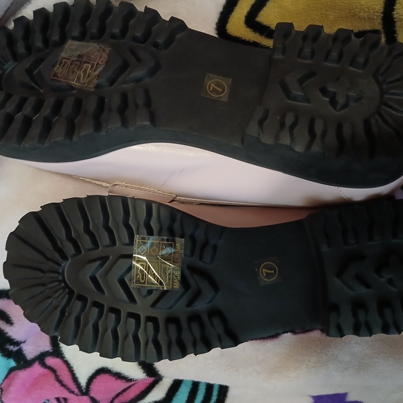 Raid Shoes - Picture 6 of 6